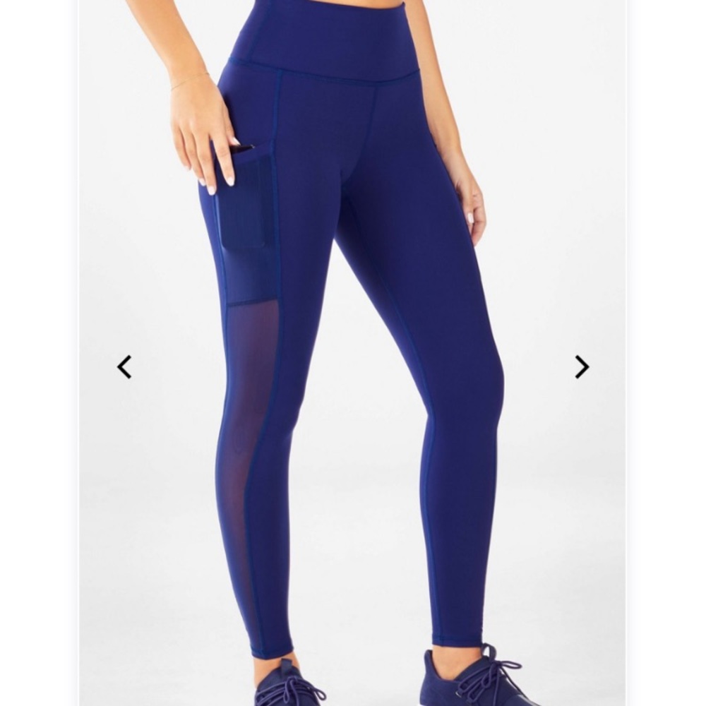 Navy Fabletics Leggings